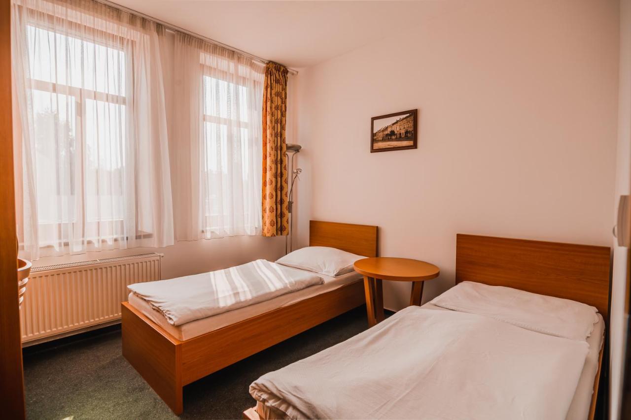 Hotel Krajka**** Vamberk ภายนอก รูปภาพ